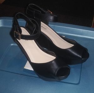 Brand new never worn shoes